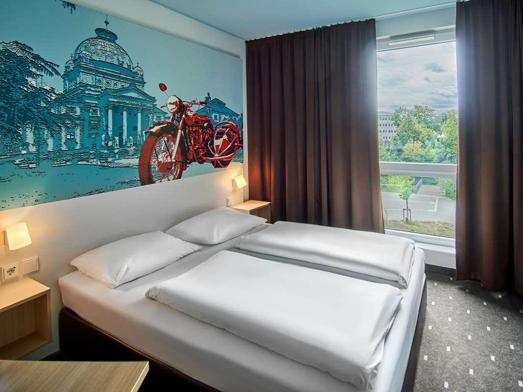 באד הומבורג וור דר הואה B&B Hotel Bad Homburg חדר תמונה